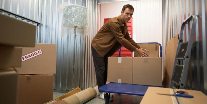 ¿Qué hacer antes de guardar en el trastero? Guía rápida para preparar sus cosas